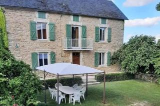 Maison familiale avec piscine à Salviac - 9