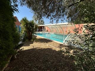 Villa Provençale, Piscine Privée & Bains de Soleil - Mollégès - 0