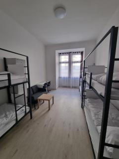 Hostel Karlin - Praga - 0