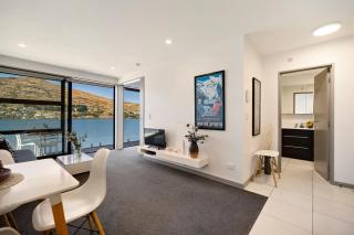 Amazing Lakeside Apartment - Queenstown - 9