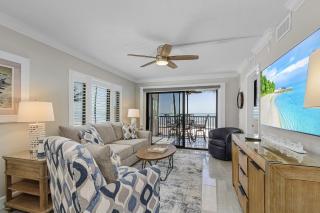 Seaside 101- Oceanview 2BR 2BA Condo with Pool, Steps to Beach condo - Fort Myers Beach - 2