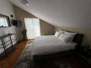 Hotel Buenavista Beach House Trogir - Trogir - 2