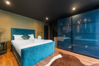 Naia - Parkstone - 8