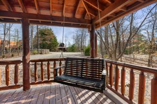 Whippoorwill Calling - Panoramic Mineral Bluff Cabin - Panoramic Views, Hot Tub, Nature Trail, Private Cul-De-Sac Home, Firepit, - Mineral Bluff - 8