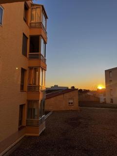 Appartement T2 à 50 m de la plage, proche des commodités - 6