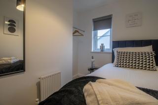 Spacious 3 Bed House in Falkirk - Polmont - 4