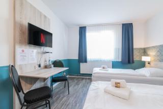 Hotel Café Galerie - Smart TV - Free Parking - Garbsen - 4