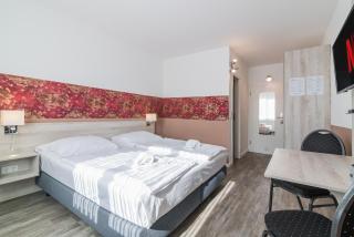 Hotel Café Galerie - Smart TV - Free Parking - Garbsen - 2