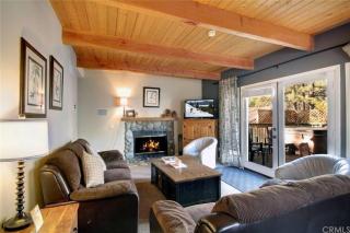 Owls Nest-Cozy Mountain Retreat Private Hot Tub - Big Bear Lake - 8