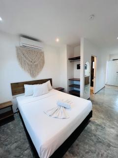 Coco Live Suites - 2