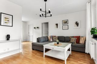 Spacious apartment close to Stockholm city & Mall - Stoccolma - 0