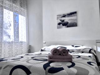 Appartamento Naviglio, metro blu Duomo - Milan - 0