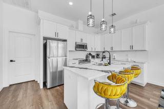 BeeHive House- Stylish Houston Getaway home - Houston - 2