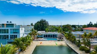 Flipper's Lagoon - 8