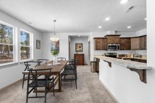 Moonlit Forest Retreat - Fireside Nights - Bend - 4