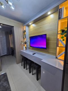 Cozy Corner at Shore 2 - Manila - 2