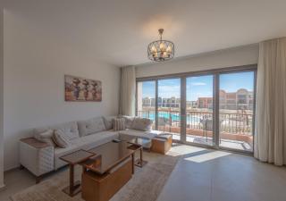 Sophisticated 1BR 1,5 Bath Duplex - Kamaran El Gouna, Pool View & Access - Hurghada - 9