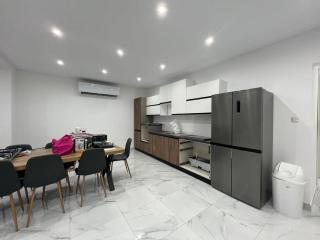 4 bedroom seafront apartment - Sliema - 1