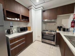 ASHRI Luxe apt on Sheikh Zayed 5 mins Downtown Dubai near Metro - 9