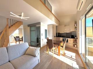 Appartement moderne 2 pièces avec balcon et parking à La Londe-les-Maures - FR-1-826-2 - 3