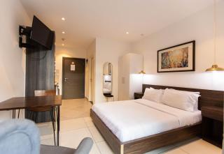 Central Studio Suite at Embassy Gardens - 4