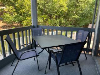 STAIRS OPTIONAL! Lakefront! Pool! On Water! Convenient Fishing! - Osage Beach - 7