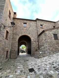 Castello di Piagnano - - 1