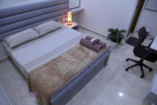 Yendluri's- QueenBed Room-14 Kondapur, Gachibowli - 5