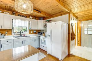 Secluded Mtn-View Cabin with Fireplaces in Murphy! - Salem - 3