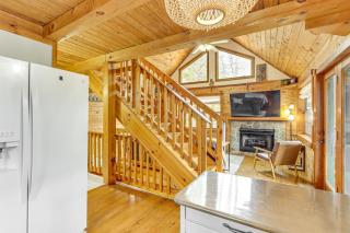 Secluded Mtn-View Cabin with Fireplaces in Murphy! - Salem - 2
