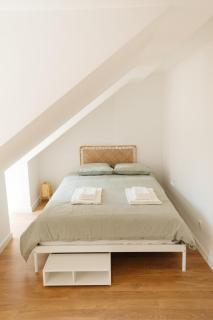 Stylish & Quite Flat in City Centre - Cais Do Sodre - Lisbon - 2