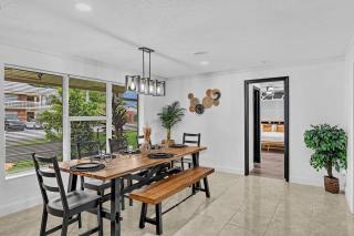 Heated Waterfront Pool villa on the Lake - Fort Lauderdale - 2