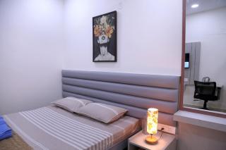Yendluri's- QueenBed Room-21 Kondapur, Gachibowli - Lingampalli - 8