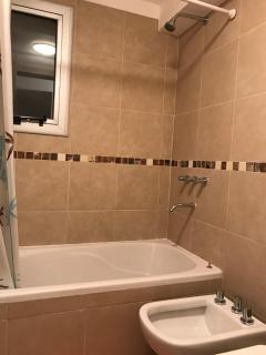 Departamento en el centro, zona tranquila - 7