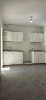 Departamento en el centro, zona tranquila - 9