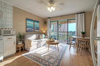 Private Balcony w Ocean View Pool Hot Tub Access Ocean Echo by AvantStay - Corpus Christi - 0