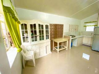 Tamari's Rest House - Lian - 6