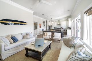 Fin by AvantStay 9 BR Destin Oasis with Pool Spa Walk to Beach - Rosemary Beach - 4