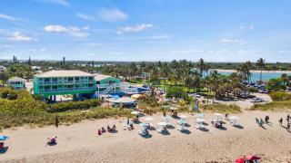 Partial Ocean View Hotel Room- King Bed #1 - Fort Pierce - 4