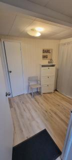 Private large 1 Bed 1 Bath entire basement unit - Toronto - 7