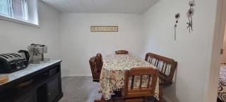 Private large 1 Bed 1 Bath entire basement unit - Toronto - 5