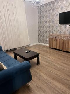 Boulevard Side Apartment - Baku - 6