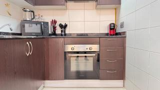 2BR Comfort Cove - Cozy Al Reem Apartment Retreat - 8