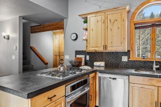 Breckenridge Escape with Private Hot Tub & Deck - 2