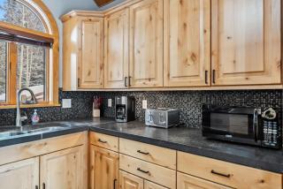 Breckenridge Escape with Private Hot Tub & Deck - 1