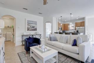 First Floor Corner Unit Condo On a Coveted Quad in Paseo of Fort Myers - Fort Myers - 3
