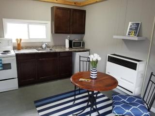 Westlake Waupoos Cottage - Wellington - 3