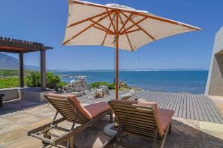Whale Haven Villa - Spectacular Sea Views - Hermanus - 9