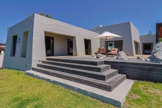 Whale Haven Villa - Spectacular Sea Views - Hermanus - 6