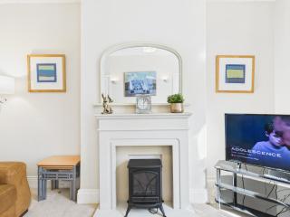 RestfullStays, 3 Bedroom House FREE PARKING - Whitley Bay - 9